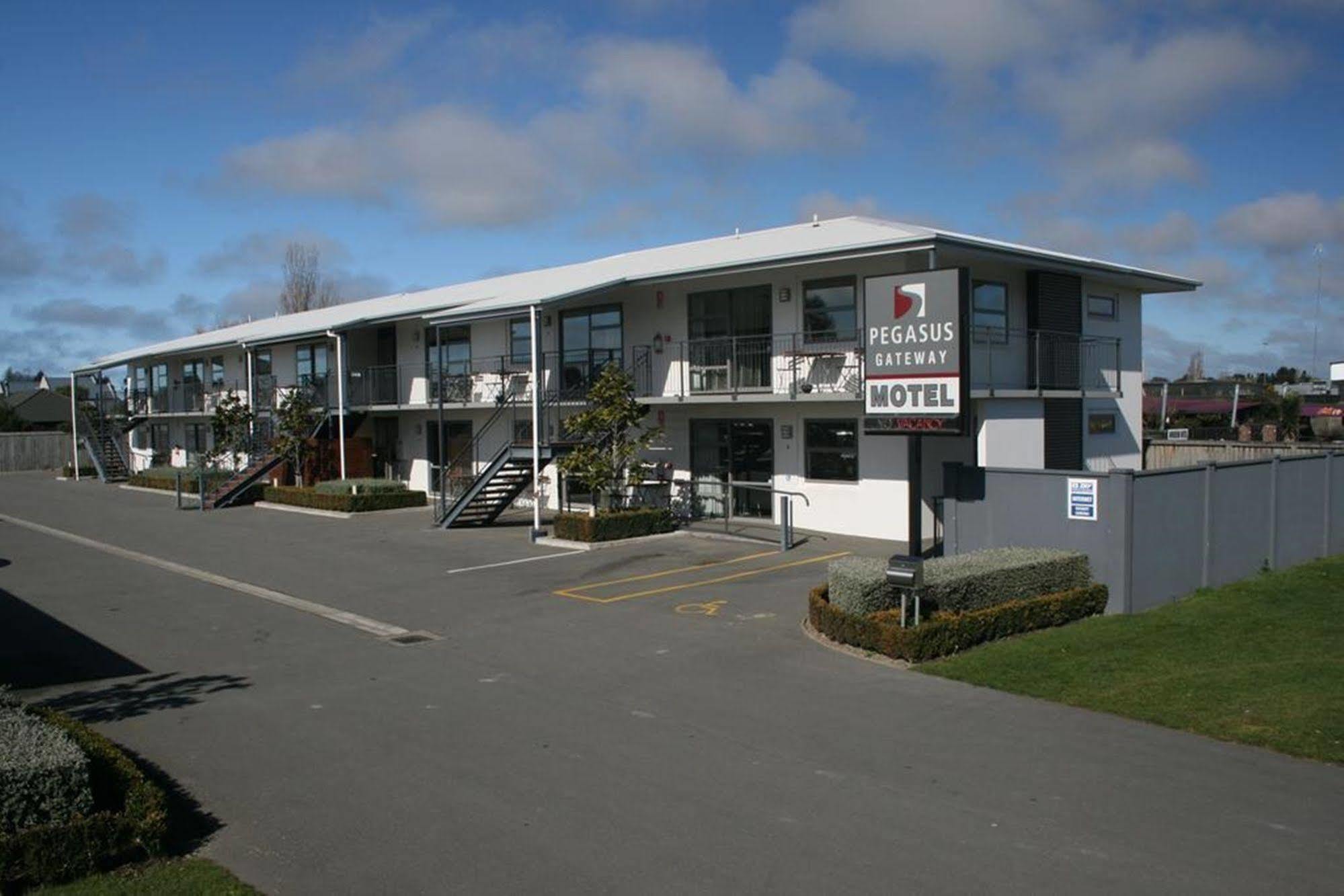 Pegasus Gateway Motels & Apartments Rangiora Exterior foto