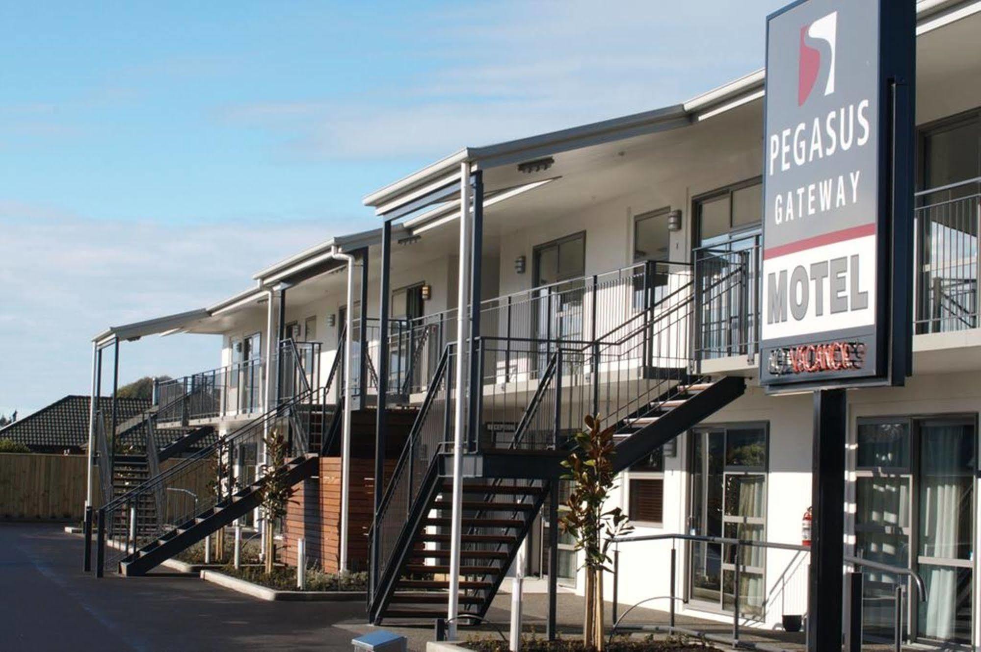 Pegasus Gateway Motels & Apartments Rangiora Exterior foto